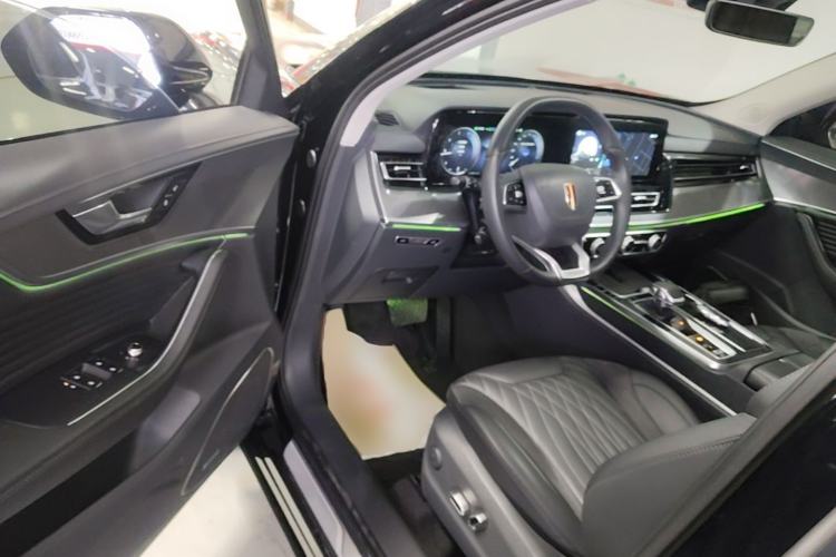 Used Hongqi HS5 2023 2.0T Four-Wheel Drive Flagship Pro Edition Driver Seat