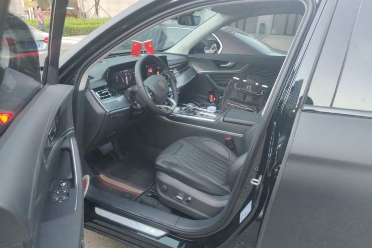 Used Hongqi HS5 2023 2.0T Four-Wheel Drive Flagship Pro Edition Driver Seat