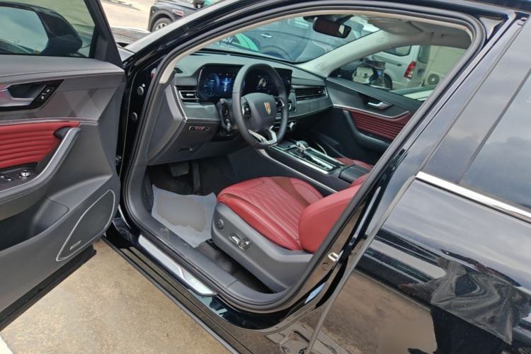 Used Hongqi HS5 2023 2.0T Four-Wheel Drive Flagship Pro Edition Driver Seat