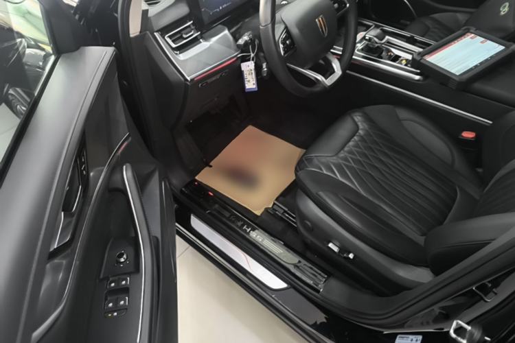 Used Hongqi HS5 2023 2.0T Four-Wheel Drive Flagship Pro Edition Driver Seat