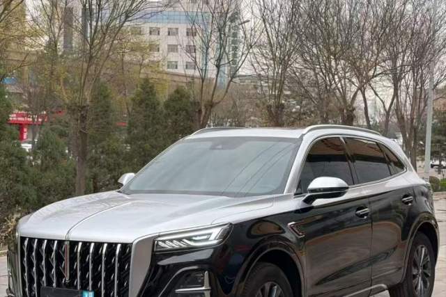 Ojetý Hongqi HS5 2023 2.0T Qixiang Pro Edition