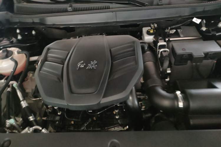 Used Hongqi HS5 2023 2.0T Qixiang Pro Edition Engine Bay