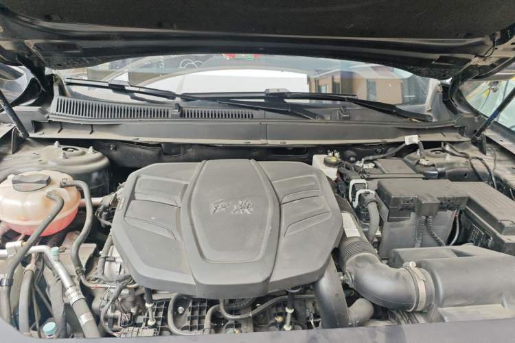 Used Hongqi HS5 2023 2.0T Qixiang Pro Edition Engine Bay