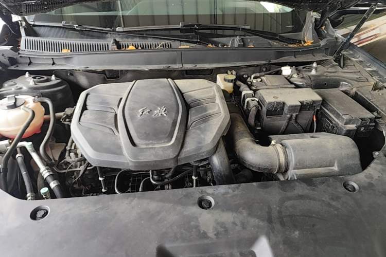 Used Hongqi HS5 2023 2.0T Qixiang Pro Edition Engine Bay