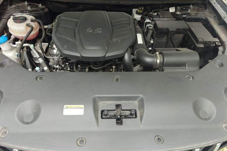 Used Hongqi HS5 2023 2.0T Qixiang Pro Edition Engine Bay