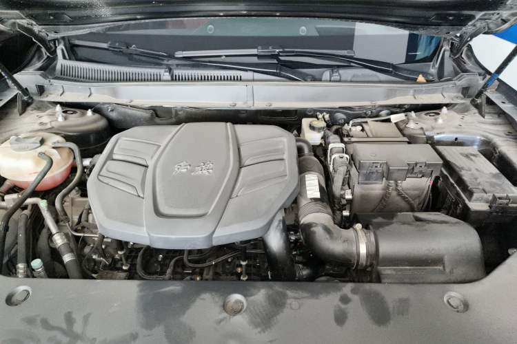 Used Hongqi HS5 2023 2.0T Qixiang Pro Edition Engine Bay
