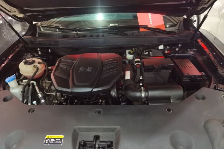 Used Hongqi HS5 2023 2.0T Four-Wheel Drive Flagship Pro Edition Engine Bay