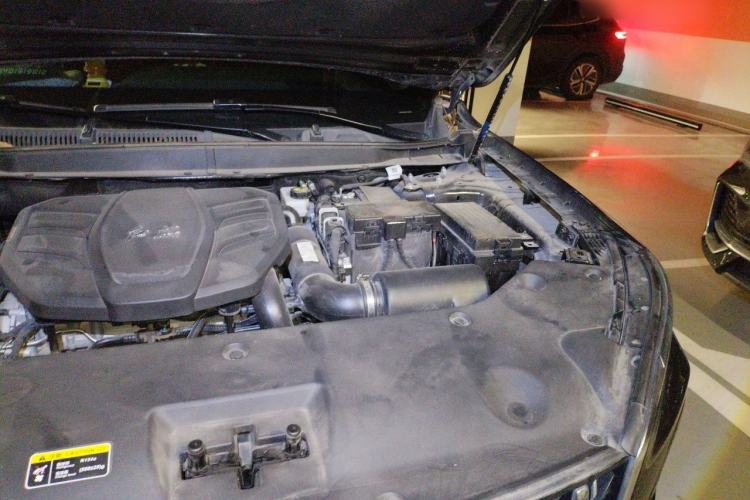 Used Hongqi HS5 2023 2.0T Qixiang Pro Edition Engine Bay Left
