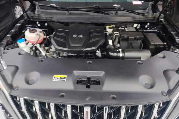 Used Hongqi HS5 2023 2.0T Four-Wheel Drive Flagship Pro Edition Engine Bay