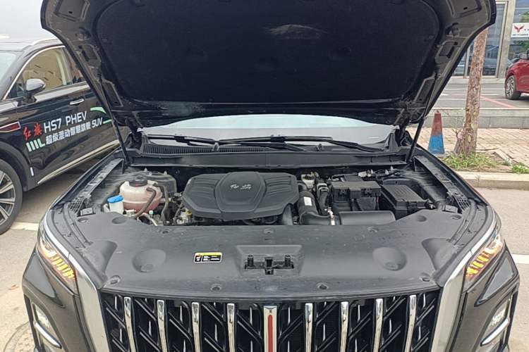 Used Hongqi HS5 2023 2.0T Four-Wheel Drive Flagship Pro Edition Engine Bay