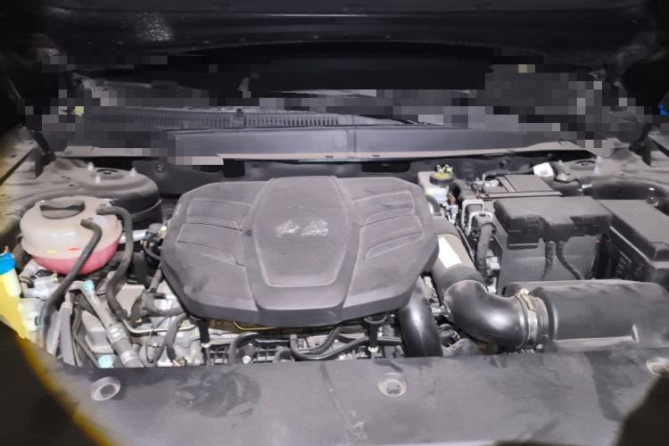 Used Hongqi HS5 2023 2.0T Qixiang Pro Edition Engine Bay