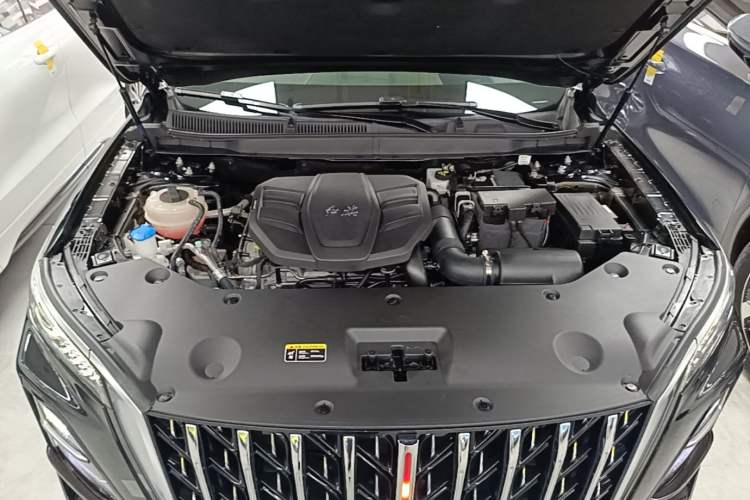 Used Hongqi HS5 2023 2.0T Qixiang Pro Edition Engine Bay