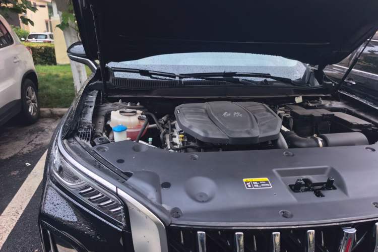 Used Hongqi HS5 2023 2.0T Qixiang Pro Edition Engine Bay Right