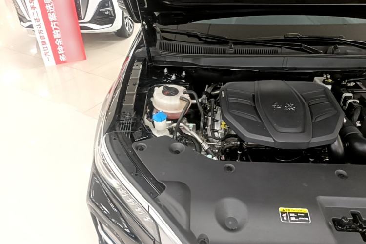 Used Hongqi HS5 2023 2.0T Qixiang Pro Edition Engine Bay Right