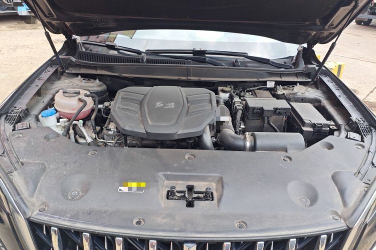 Used Hongqi HS5 2023 2.0T Qixiang Pro Edition Engine Bay