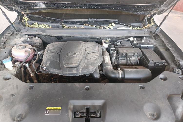 Used Hongqi HS5 2023 2.0T Qixiang Pro Edition Engine Bay