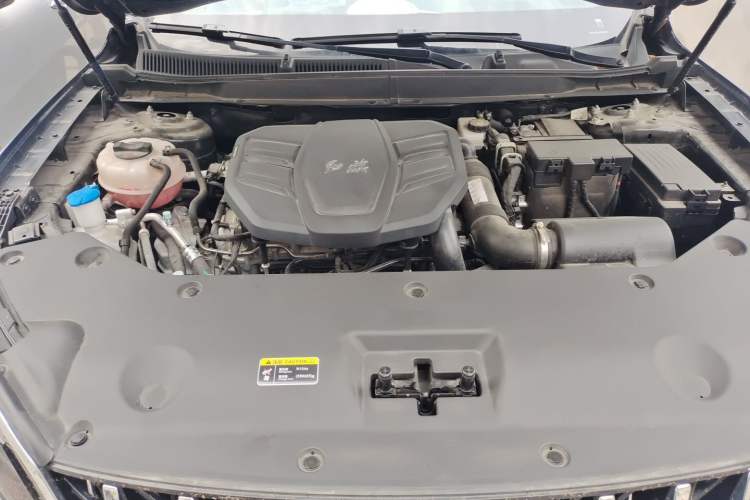 Used Hongqi HS5 2023 2.0T Qixiang Pro Edition Engine Bay