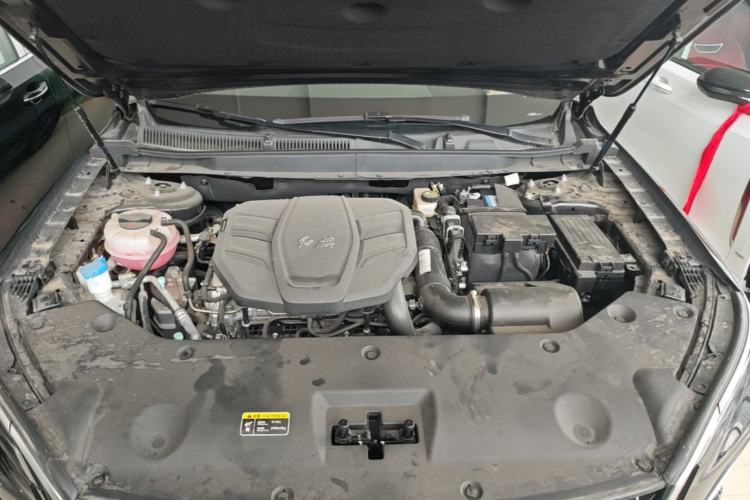 Used Hongqi HS5 2023 2.0T Qixiang Pro Edition Engine Bay