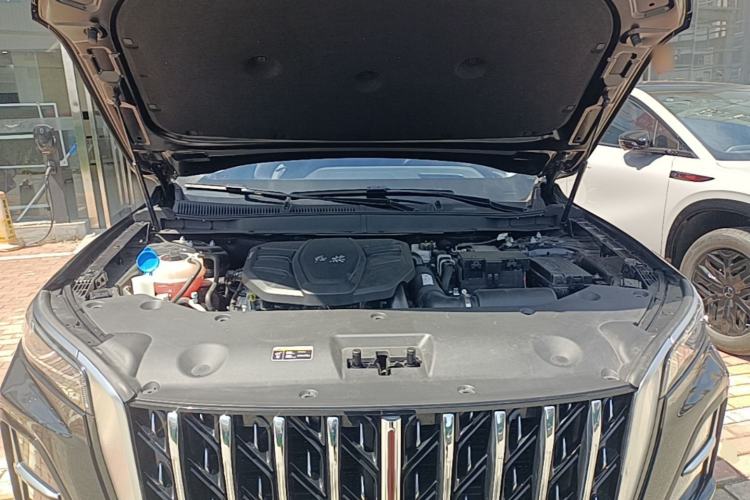 Used Hongqi HS5 2023 2.0T Flagship Pro Edition Engine Bay