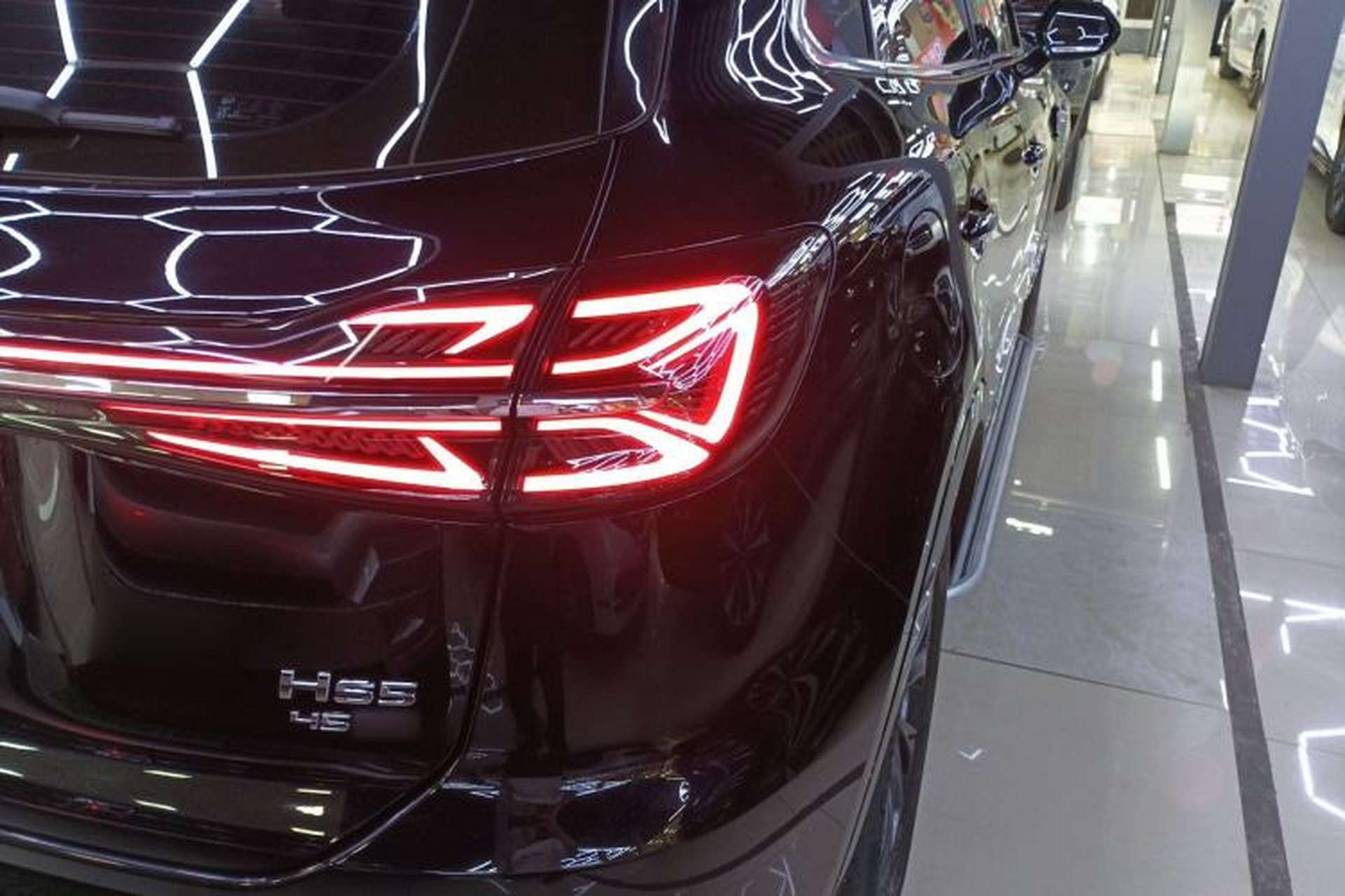 Used Hongqi HS5 2023 2.0T Qixiang Pro Edition Exterior 1