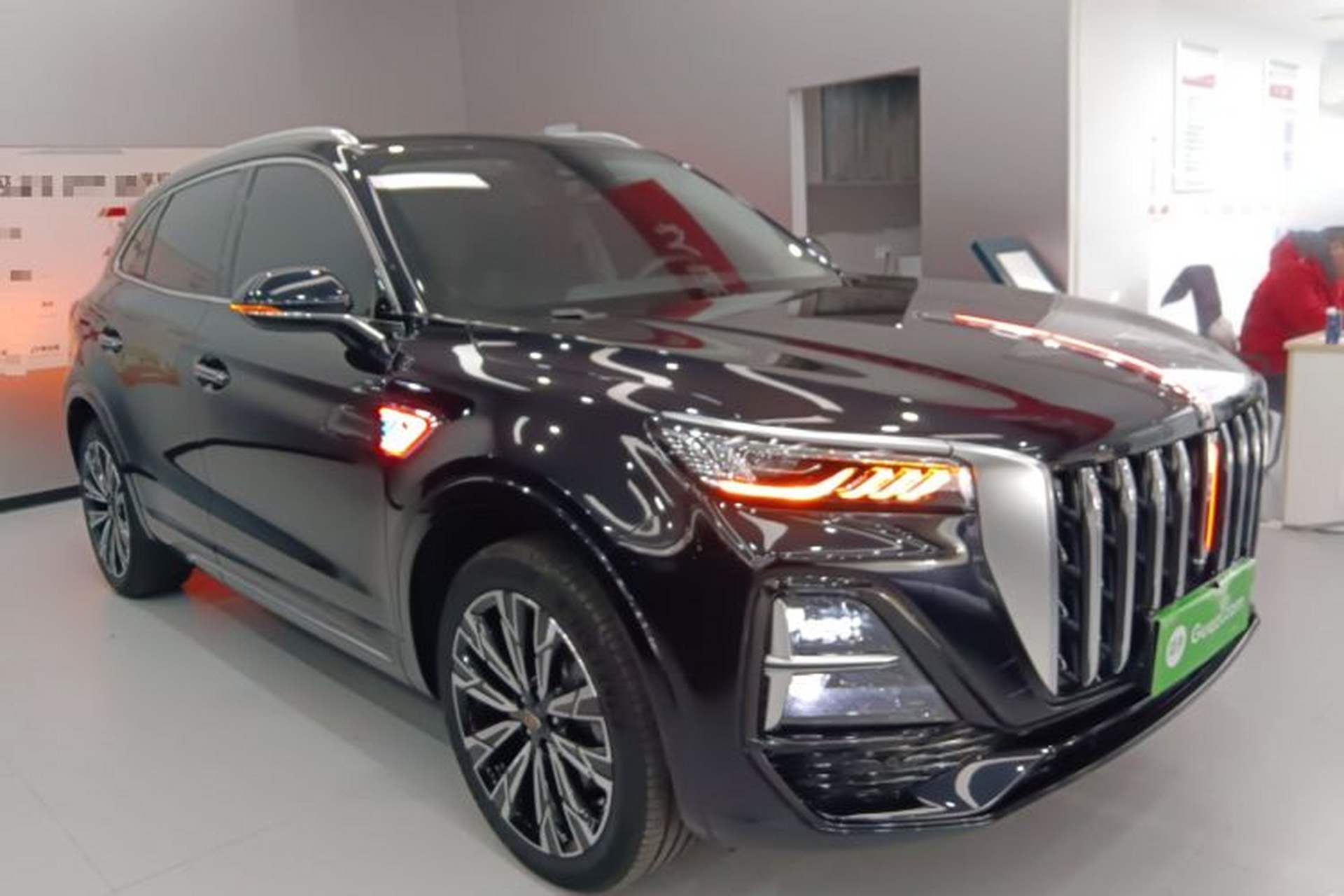 Used Hongqi HS5 2023 2.0T Four-Wheel Drive Flagship Pro Edition Exterior 1