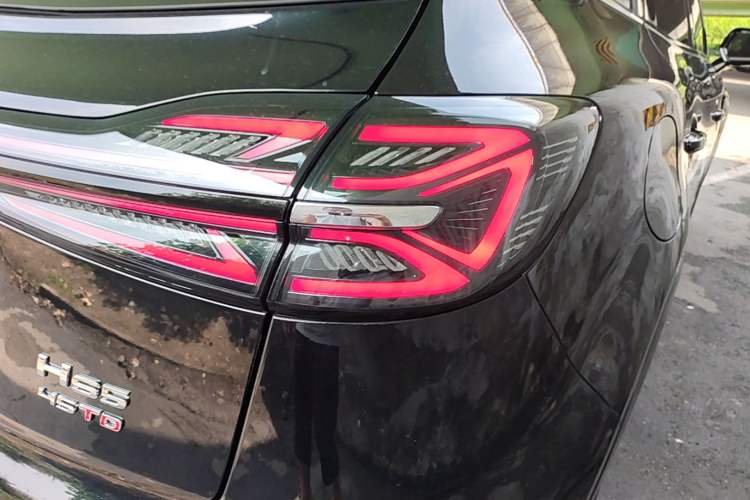 Used Hongqi HS5 2023 2.0T Qixiang Pro Edition Exterior 3