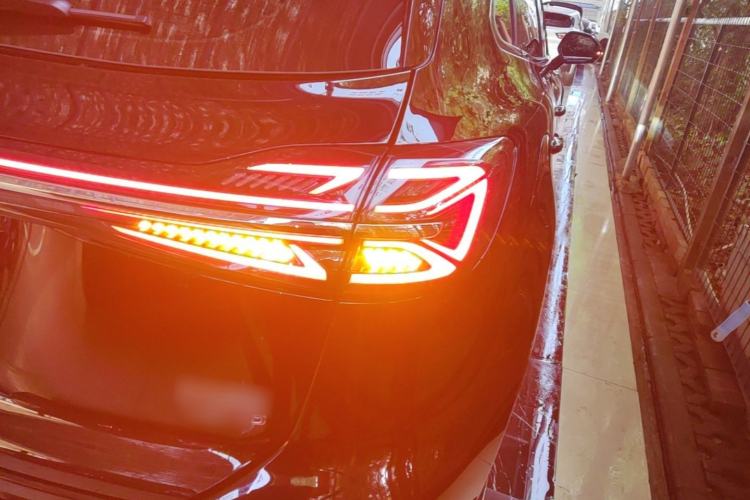 Used Hongqi HS5 2023 2.0T Qixiang Pro Edition Exterior 3