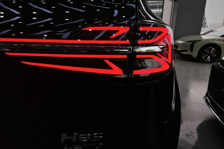 Used Hongqi HS5 2023 2.0T Flagship Pro Edition Exterior 7