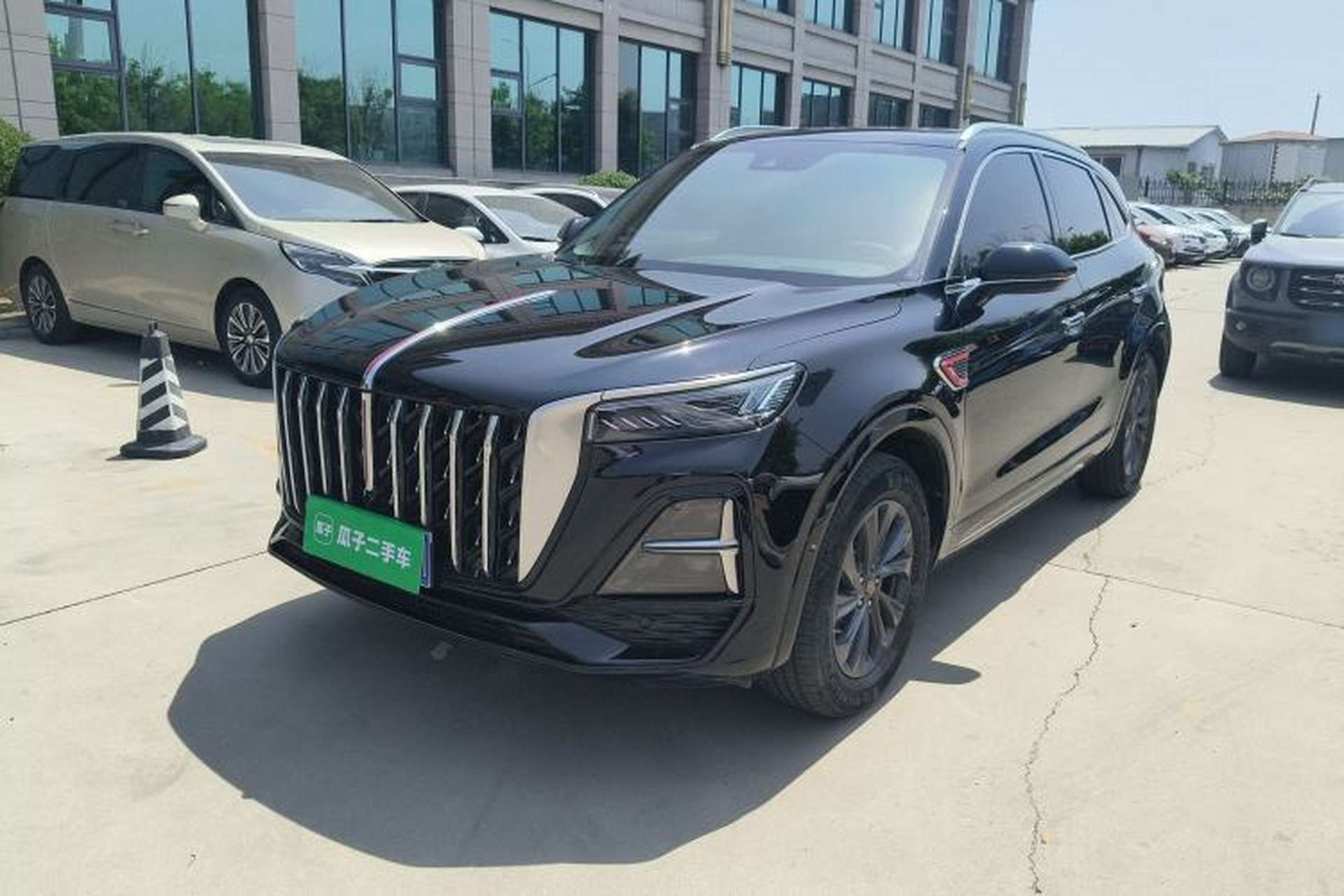 Used Hongqi HS5 2023 2.0T Qixiang Pro Edition Front Left 45 Deg