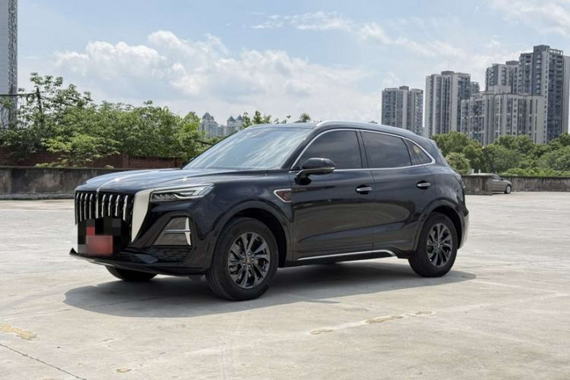 Used Hongqi HS5 2023 2.0T Qixiang Pro Edition Front Left 45 Deg