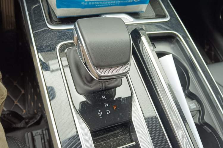 Used Hongqi HS5 2023 2.0T Four-Wheel Drive Flagship Pro Edition Gear Lever