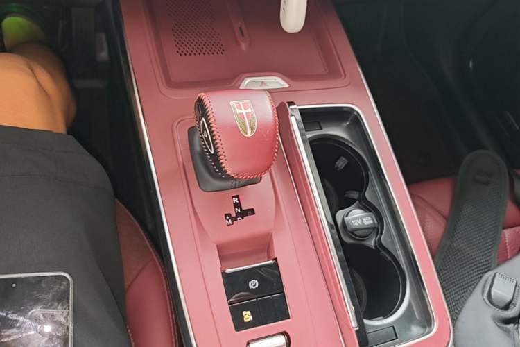 Used Hongqi HS5 2023 2.0T Qixiang Pro Edition Gear Lever