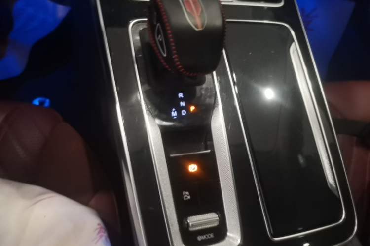 Used Hongqi HS5 2023 2.0T Qixiang Pro Edition Gear Lever
