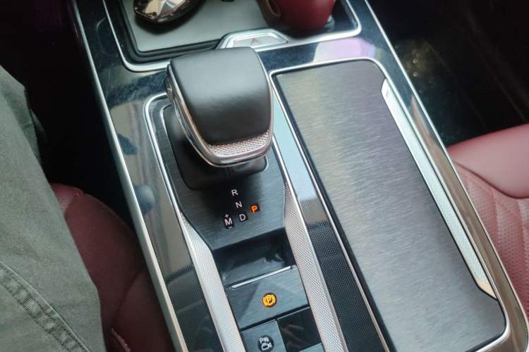 Used Hongqi HS5 2023 2.0T Qixiang Pro Edition Gear Lever