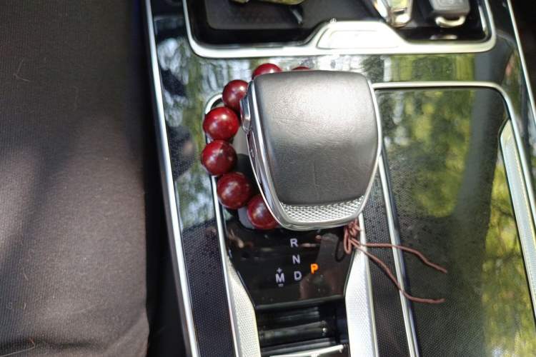 Used Hongqi HS5 2023 2.0T Four-Wheel Drive Flagship Pro Edition Gear Lever