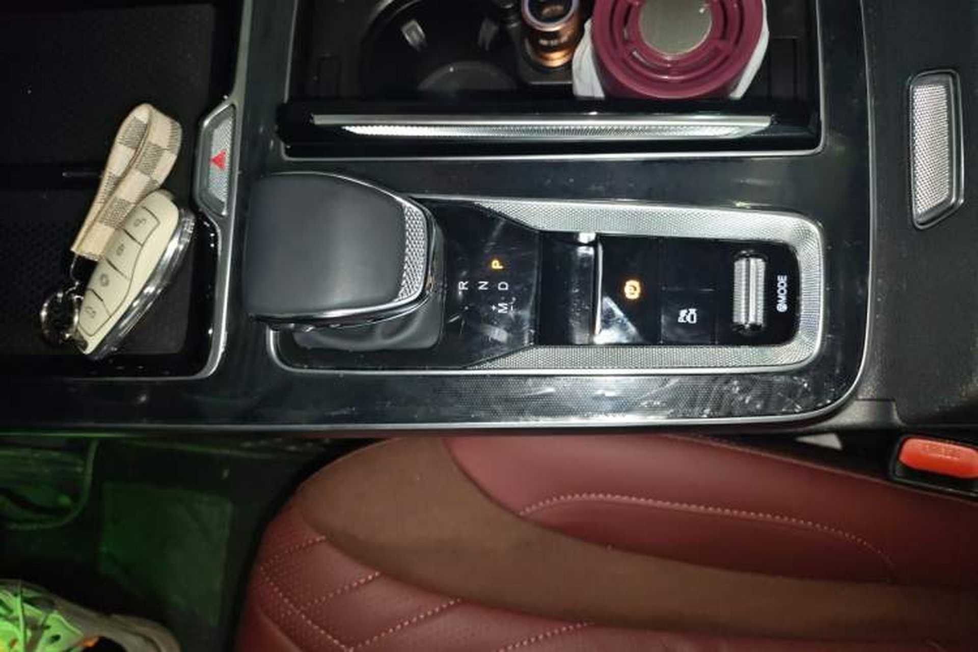 Used Hongqi HS5 2023 2.0T Qixiang Pro Edition Gear Lever