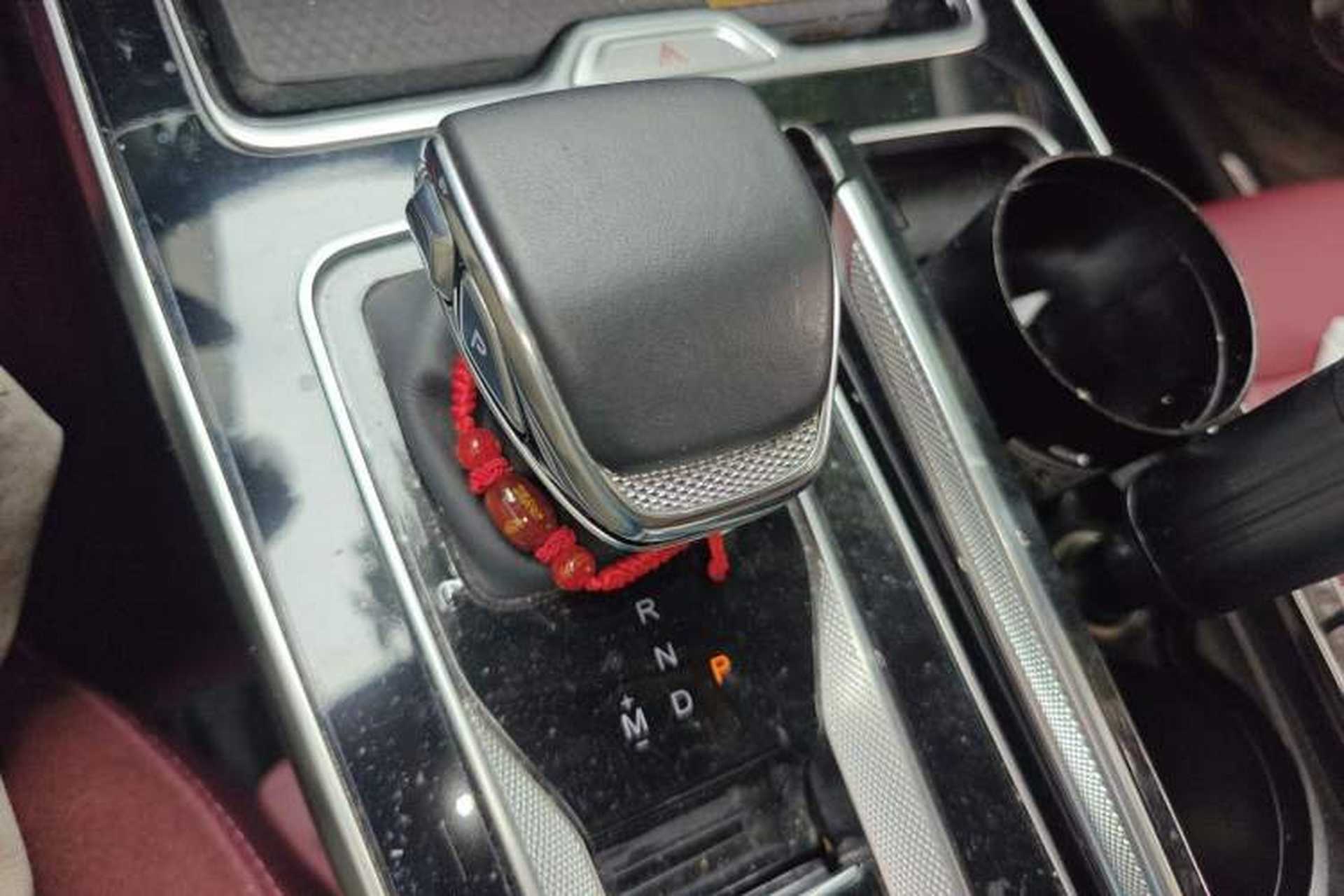 Used Hongqi HS5 2023 2.0T Qixiang Pro Edition Gear Lever