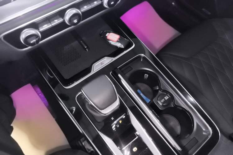 Used Hongqi HS5 2023 2.0T Four-Wheel Drive Flagship Pro Edition Gear Lever