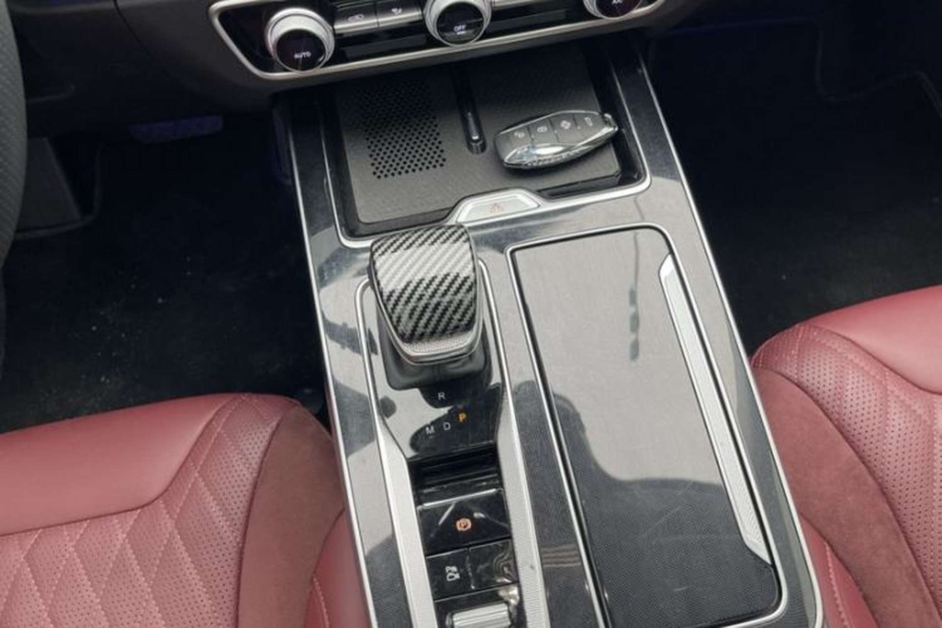 Used Hongqi HS5 2023 2.0T Qixiang Pro Edition Gear Lever