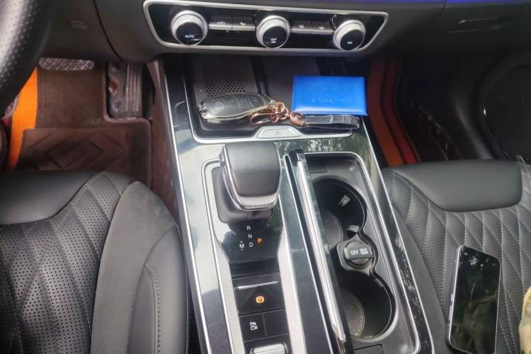 Used Hongqi HS5 2023 2.0T Qixiang Pro Edition Gear Lever