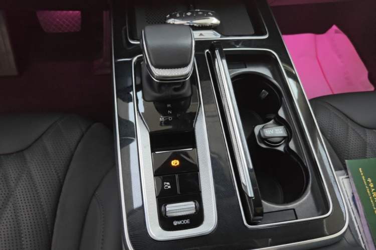 Used Hongqi HS5 2023 2.0T Qixiang Pro Edition Gear Lever