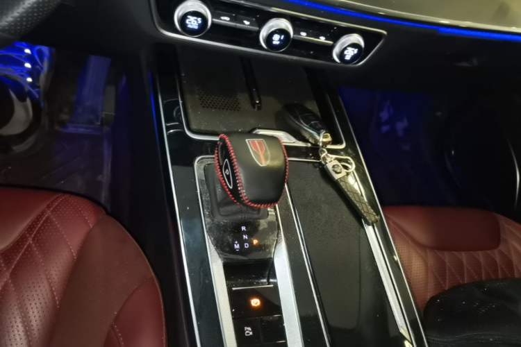 Used Hongqi HS5 2023 2.0T Qixiang Pro Edition Gear Lever