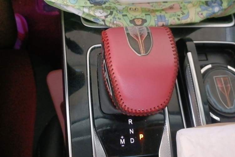 Used Hongqi HS5 2023 2.0T Qixiang Pro Edition Gear Lever