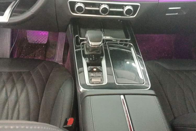 Used Hongqi HS5 2023 2.0T Qixiang Pro Edition Gear Lever