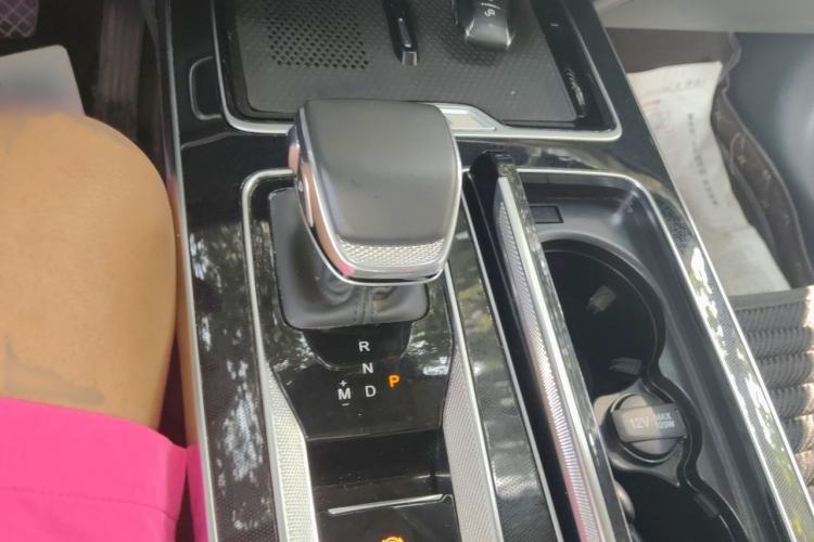 Used Hongqi HS5 2023 2.0T Qixiang Pro Edition Gear Lever