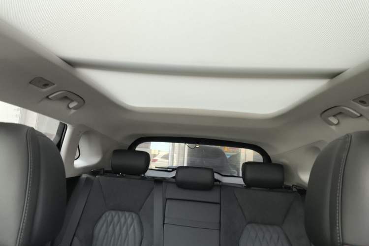 Used Hongqi HS5 2023 2.0T Qixiang Pro Edition Headliner
