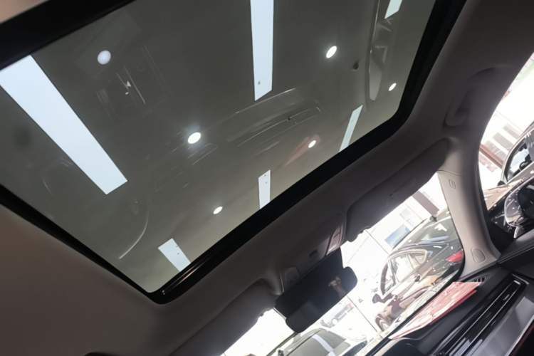 Used Hongqi HS5 2023 2.0T Four-Wheel Drive Flagship Pro Edition Headliner