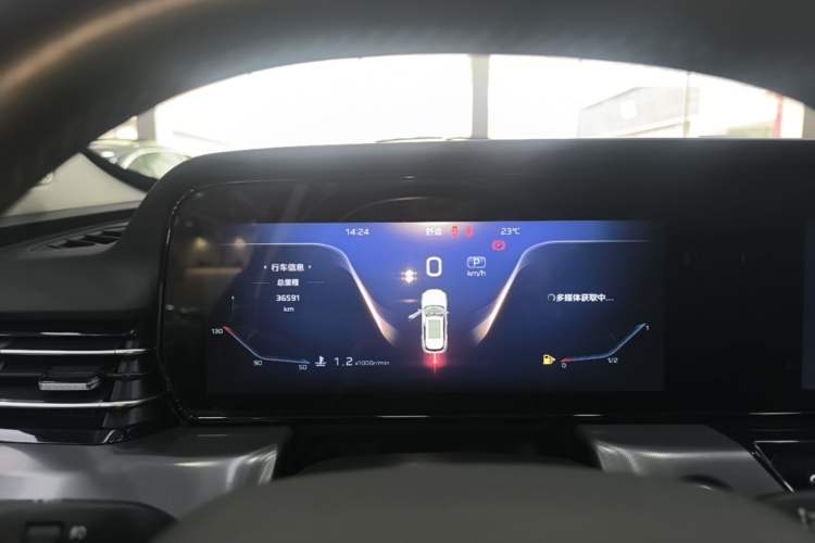 Used Hongqi HS5 2023 2.0T Four-Wheel Drive Flagship Pro Edition Instrument Cluster