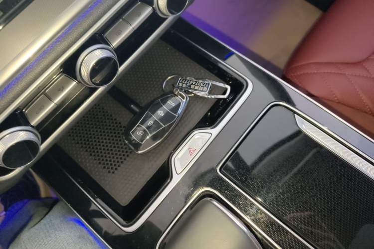 Used Hongqi HS5 2023 2.0T Qixiang Pro Edition Interior 1