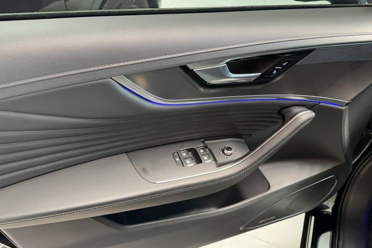 Used Hongqi HS5 2023 2.0T Qixiang Pro Edition Interior 1